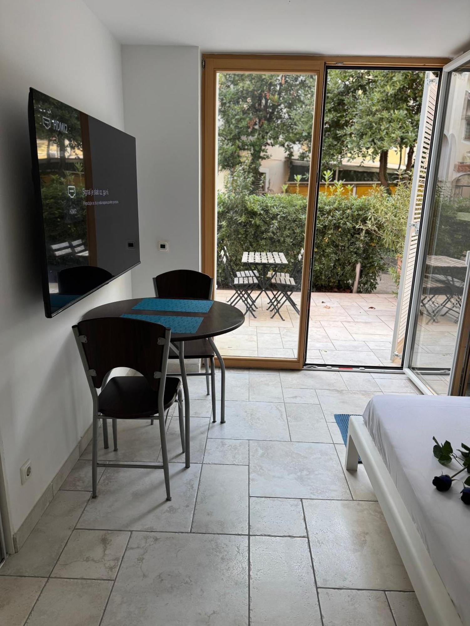 Anabella Apartment Izola Exterior photo