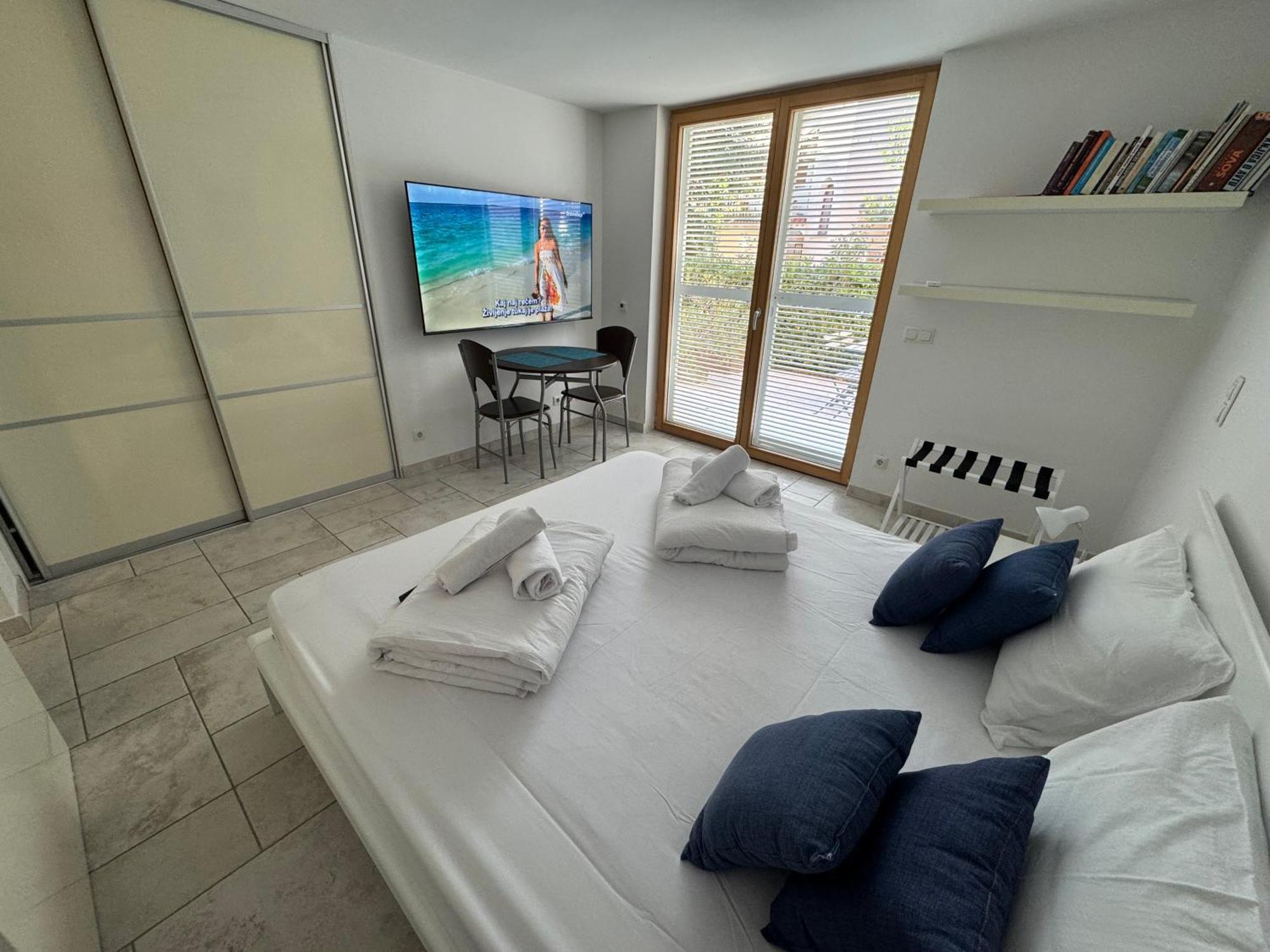 Anabella Apartment Izola Exterior photo